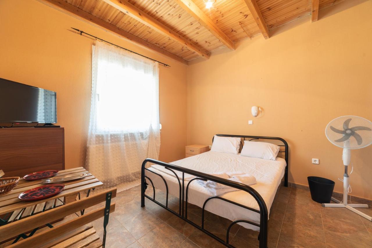 Maison Agistro Hotel Ángistron Eksteriør billede